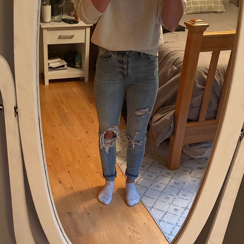 High Rise Distressed Light Blue Jeans